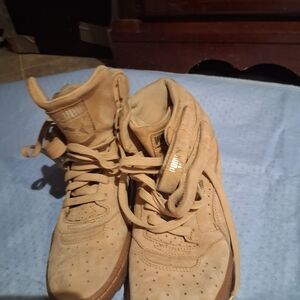 Puma Men's Sneakers in Tan Suede